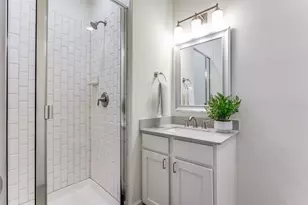 1320 Palm Springs Ln, Dallas, TX 75204 - Photo 20