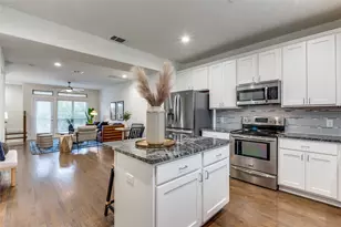 1320 Palm Springs Ln, Dallas, TX 75204 - Photo 12