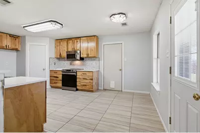 1001 Scenic Drive, Justin, TX 76247 - Photo 8