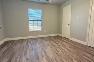 847 E Powell Ave, Fort Worth, TX 76104 - Photo 12