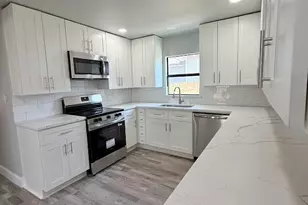 847 E Powell Ave, Fort Worth, TX 76104 - Photo 8