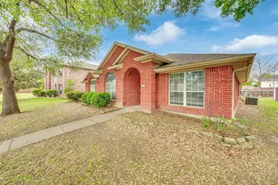 1021 Mark Twain Drive, Allen, TX 75002 - Photo 2