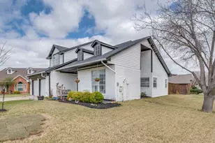 2018 Frontier Trail, Lewisville, TX 75067 - Photo 2