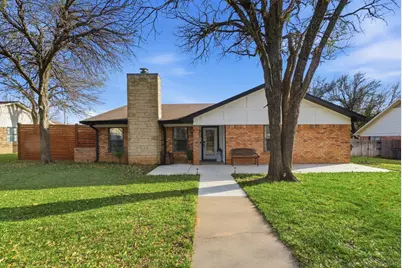 1008 Royal Lane, Graham, TX 76450 - Photo 1