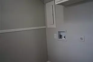 2443 N Graham Dr, Arlington, TX 76013 - Photo 12