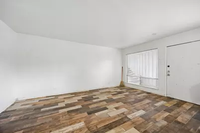 5001 Bowser Avenue #107, Dallas, TX 75209 - Photo 4