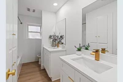 2116 Tamworth Court, Bedford, TX 76021 - Photo 12