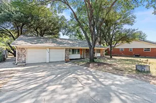2116 Tamworth Ct, Bedford, TX 76021 - Photo 16
