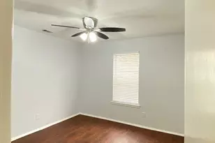 1502 N Pikeview Terrace, Arlington, TX 76011 - Photo 8