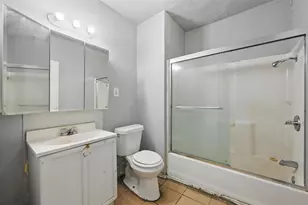 2813 E Rosedale St, Fort Worth, TX 76105 - Photo 12