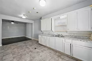 2813 E Rosedale St, Fort Worth, TX 76105 - Photo 18