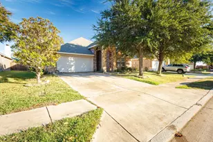 214 Houston St, Lavon, TX 75166 - Photo 2