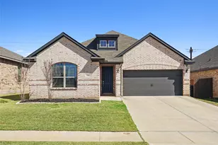 1304 Beach Dr, Pelican Bay, TX 76020 - Photo 1