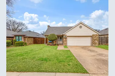 2723 Belmeade Drive, Carrollton, TX 75006 - Photo 2