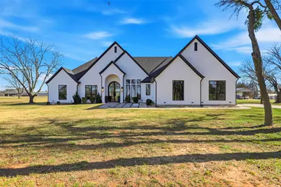 8301 County Road 204, Grandview, TX 76050 - Photo 32