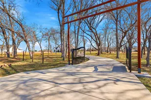 8301 County Rd 204, Grandview, TX 76050 - Photo 34