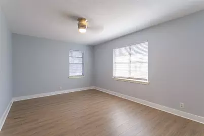 604 Oakwood Avenue, Hurst, TX 76053 - Photo 14