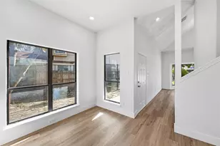 6301 Meadowglen Dr, Arlington, TX 76018 - Photo 8