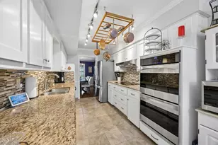 3773 Weeburn Dr, Dallas, TX 75229 - Photo 8