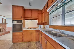 7508 Deaver Dr, North Richland Hills, TX 76180 - Photo 12