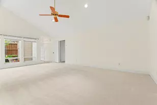 2019 Whippoorwill Ln, Carrollton, TX 75006 - Photo 4
