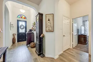 5825 Canyon Oaks Ln, Fort Worth, TX 76137 - Photo 2