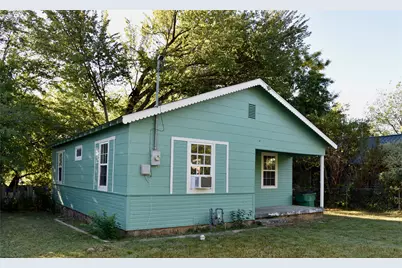 1111 Sanders Street, Bowie, TX 76230 - Photo 2