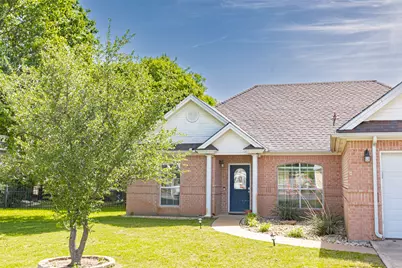 1503 S College Avenue, Decatur, TX 76234 - Photo 2