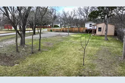 203 Preston Shores Drive, Pottsboro, TX 75076 - Photo 6