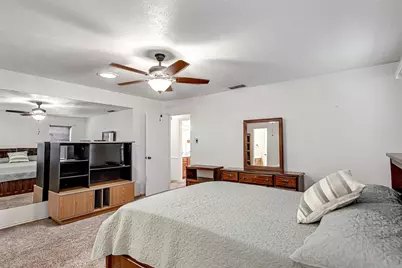 1003 Hyde Park Boulevard, Cleburne, TX 76033 - Photo 16