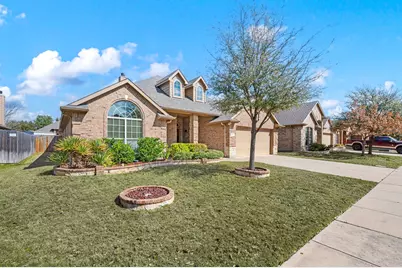 409 Stampede Court, Fort Worth, TX 76131 - Photo 2