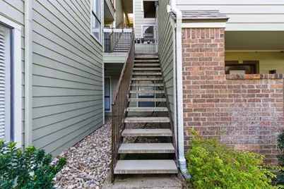 3101 Sondra Drive #201, Fort Worth, TX 76107 - Photo 2