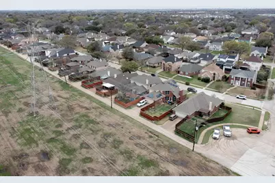 875 San Jacinto Drive, Grand Prairie, TX 75052 - Photo 40