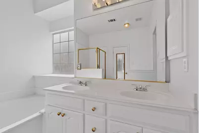 875 San Jacinto Drive, Grand Prairie, TX 75052 - Photo 18