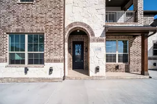 1530 S Houston School Rd, Lancaster, TX 75146 - Photo 4