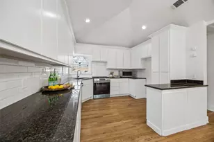 3335 Burlingdell Ave, Dallas, TX 75211 - Photo 10