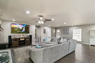 214 Center St, Whitesboro, TX 76273 - Photo 8