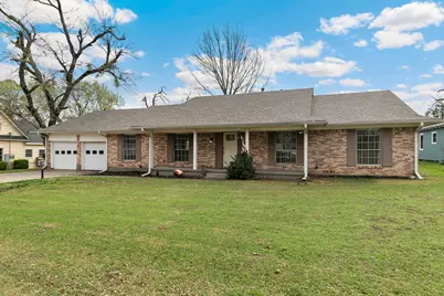 214 Center Street, Whitesboro, TX 76273 - Photo 1