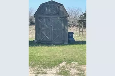 8210 SW Cr 4221, Purdon, TX 76679 - Photo 8