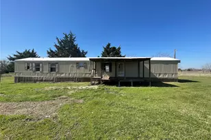 8210 SW Cr 4221, Purdon, TX 76679 - Photo 2