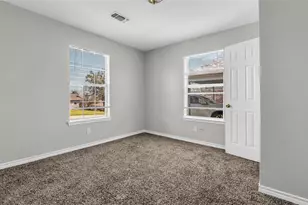 1602 W Elm St, Denison, TX 75020 - Photo 12