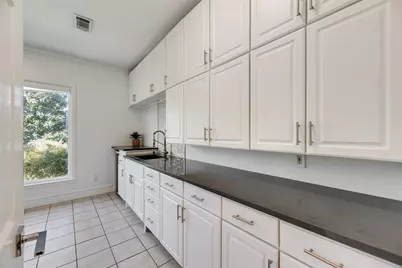 7037 Alpha Road, Dallas, TX 75240 - Photo 32