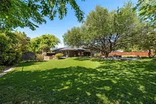 7037 Alpha Rd, Dallas, TX 75240 - Photo 4