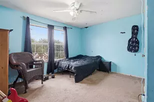 211 Jacinth Ln, Granbury, TX 76049 - Photo 26