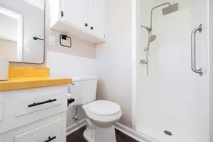 708 Meadowlark Cir, Crowley, TX 76036 - Photo 16