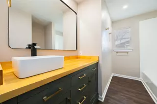 708 Meadowlark Cir, Crowley, TX 76036 - Photo 18