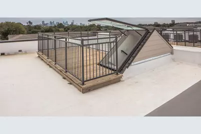 3383 Cedarplaza Lane #1318, Dallas, TX 75235 - Photo 4