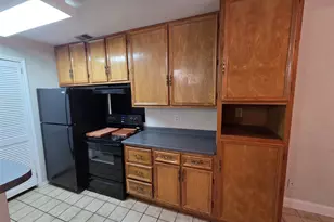 6006 Marvin Loving Dr, Garland, TX 75043 - Photo 6