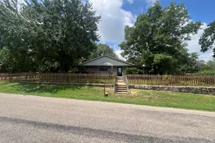 2708 Cedarhill St, Granbury, TX 76048 - Photo 34