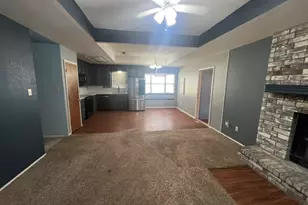 2708 Cedarhill St, Granbury, TX 76048 - Photo 6